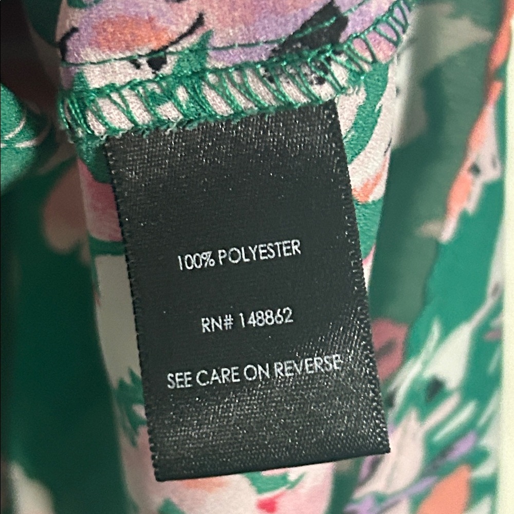 Torrid colorful floral print short sleeve blouse size 2X - Picture 4 of 4